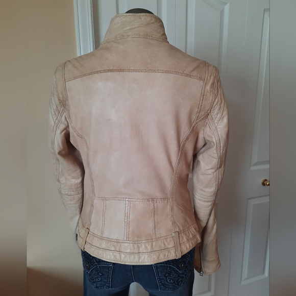 Fabulous leather jacket - Picture 3 of 12